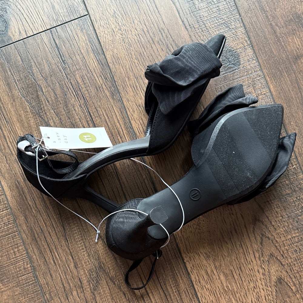 a new day Black Bow Heels size 11 - Picture 7 of 11